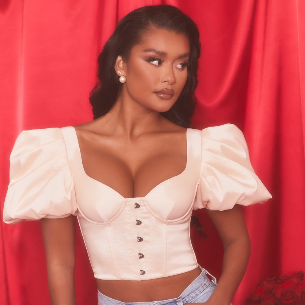 🖤Oh Polly Puff Sleeve Top in Oyster White